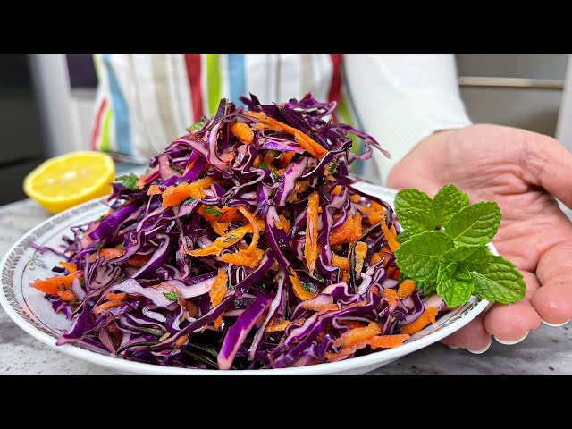 Only 3 ingredients! Very tasty red cabbage, carrot and mint salad recipe.