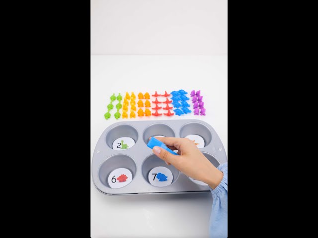 FUN! Learn Counting and Sorting with Colorful Dinosaur Toys #toddleractivities