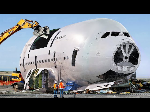 What Happens to World Biggest Aircraft When Nobody Want to Buy Them Anymore
