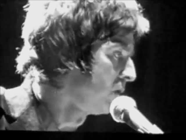 Noel Gallagher - There Is A Light That Never Goes Out [Live TCT 2007] (HQ Audio)