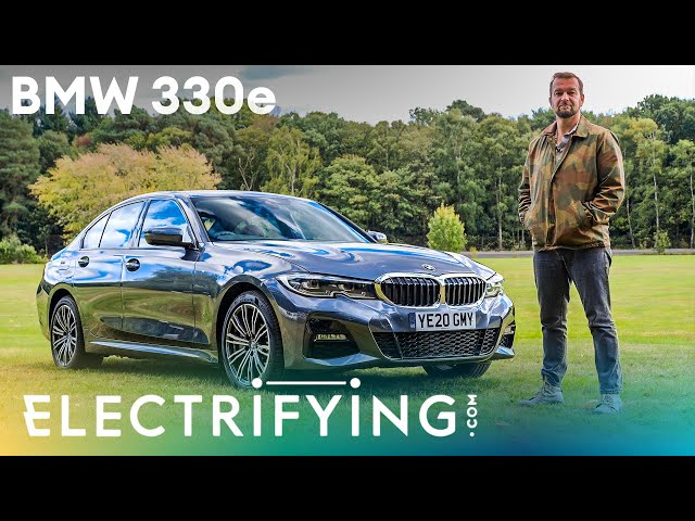 BMW 330e plug-in hybrid 2020: In-depth review with Tom Ford / Electrifying