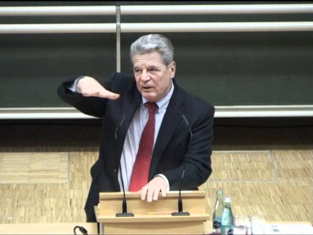 Weihnachtsvorlesung 2010 Joachim Gauck zum Thema "Freiheit ist Verantwortung"
