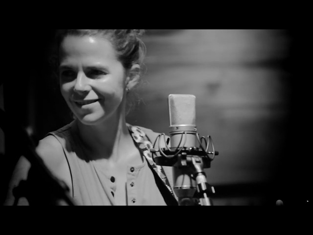 Aoife O'Donovan - "Bull Frogs Croon: i. Night Fishing " (Official Video)