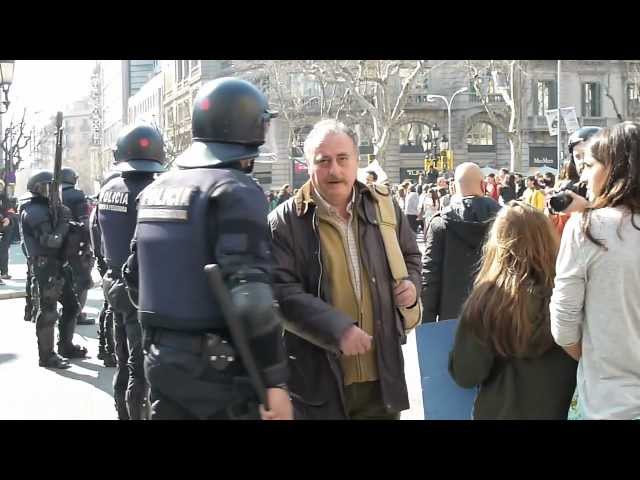 Presencia policial - protesta estudiantes 29 febrero 2012 Barcelona