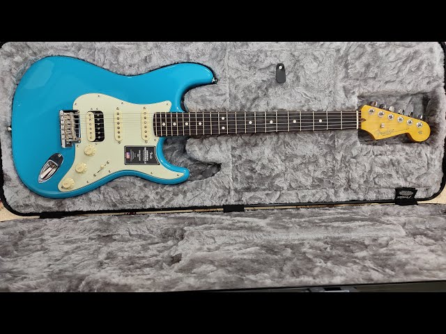 Fender American Professional II Stratocaster HSS - Blues With The Miami Blue 💙