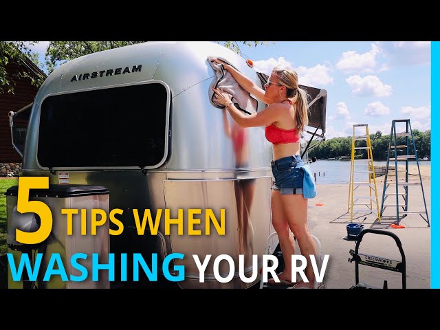 WASHING YOUR RV: WHAT TO WATCH OUT FOR!