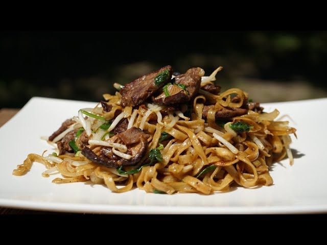 Chinese Beef Noodles Stir Fry - Chow Mein - Morgane Recipes