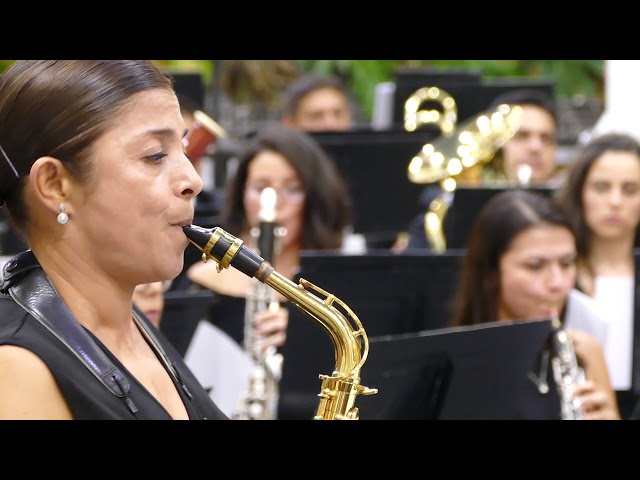 01  Maureen Ramírez   Concertino para Sax Alto y Banda Sinfónica de Luciano Eliécer Brenes Aguilar