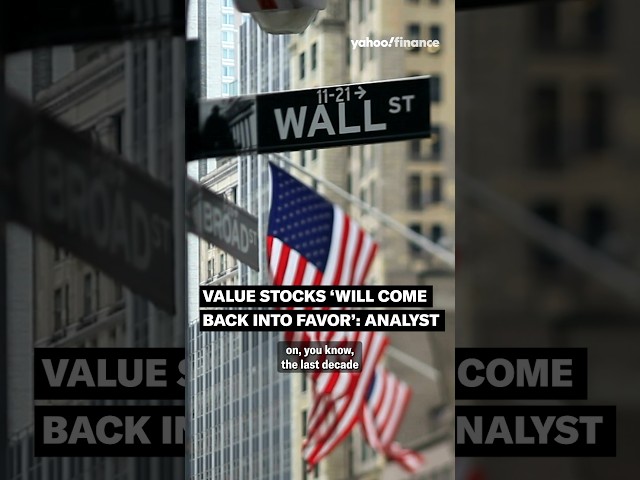 Value stocks ‘will come back into favor’: Analyst 📈 #shorts