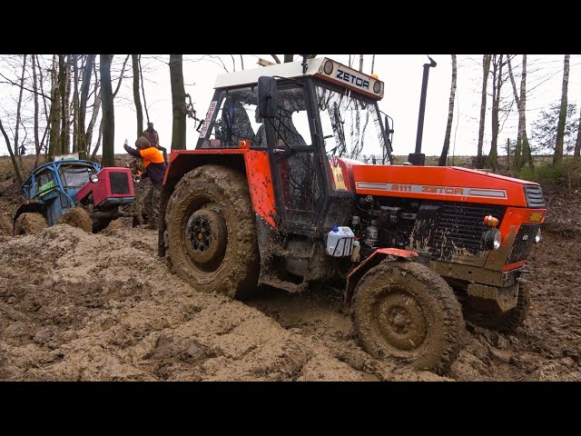 Tractors Stucked in Mud - Traktoriáda Nechálov 2024
