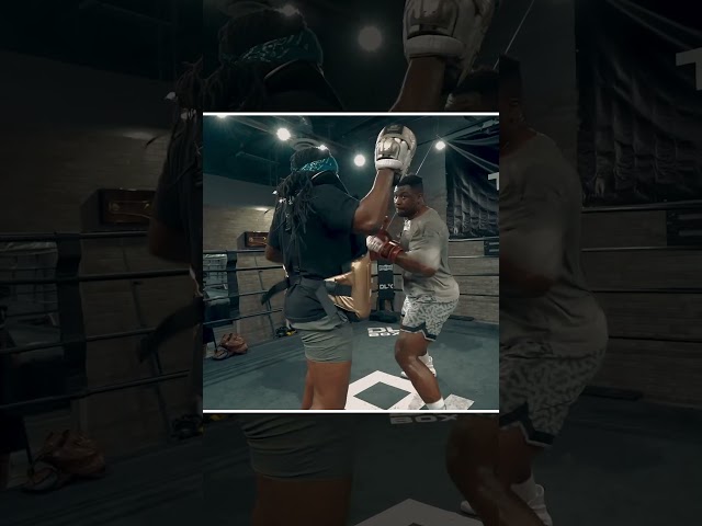 Mike Tyson teaches Francis Ngannou boxing: "Rip it with everything you got" #miketyson #boxing