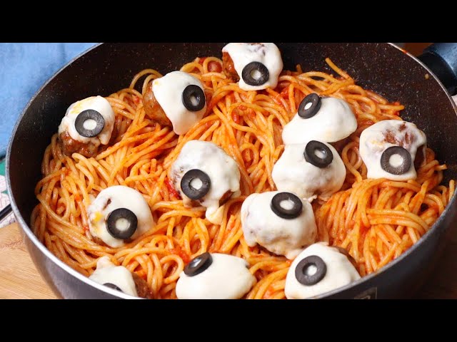 HOW TO MAKE SPOOKY MEATBALLS IN SPAGHETTI WITH A NEW SPOOKY TWIST / DON’T FEEL SPOOKED YET?