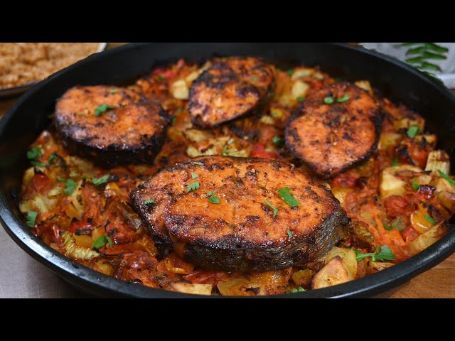 Super easy and healthy baked fish recipe! I also made an amazing rice recipe 😋
