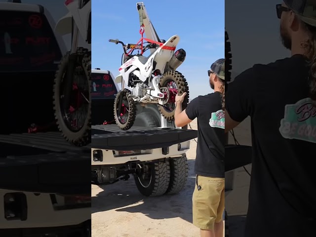 Never lift heavy things again! #liftedtrucks #ford #diesel #minibike #pitbike #construction