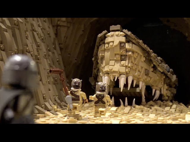LEGO Krayt Dragon Battle on Tatooine from Star Wars: The Mandalorian