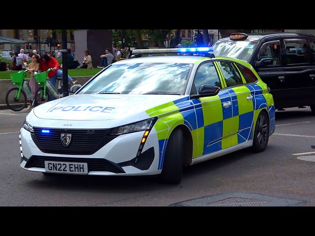 Kent Police Peugeot 308 emergency lights + siren in London