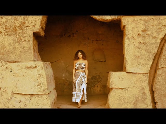 Elyanna - Oululee Leh (Official Music Video with Lyrics)