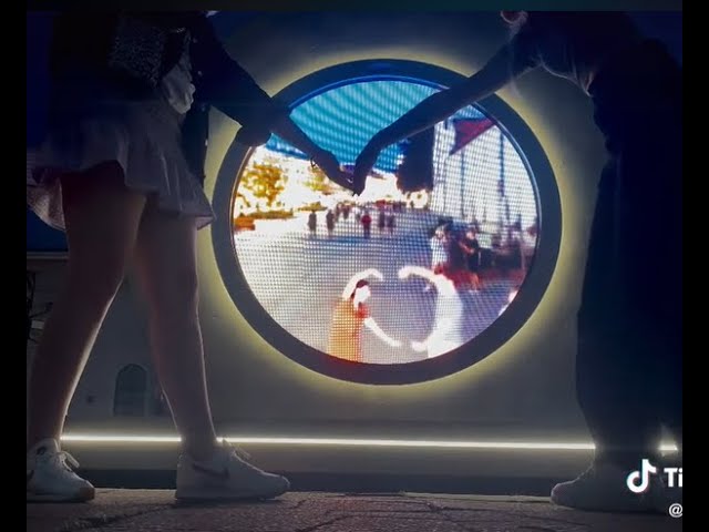 couples play via portals built in different countries 👀⚪ #couplegoals  #shorts #viral #couple