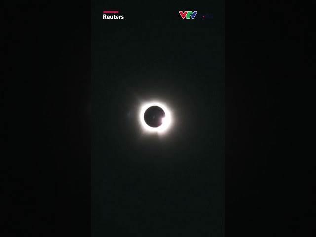 Cận cảnh nhật thực “trăm năm mới có một lần” siêu hiếm #solareclipse #tintuc #vtvdigital | VTV24