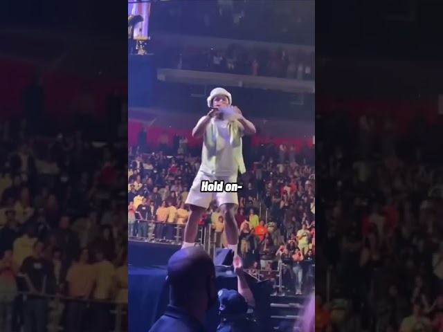 Tyler the creator finds a fan reading a book at his concert 😂