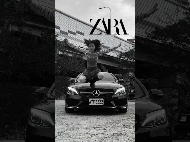 #shorts 當Zara也開始賣車時的model poses#弘達 #弘達國際桃園店#弘達芷琪 #業務日常 #BENZ #CCLASS #賣車 #估車 #model #pose
