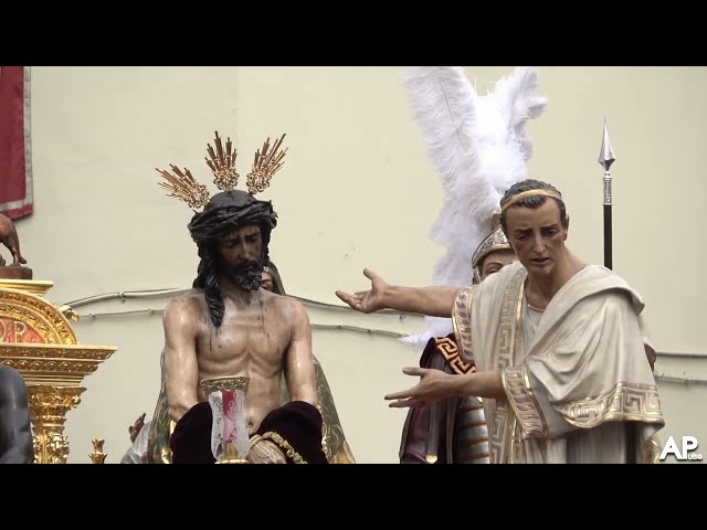Salida del misterio de la Presentación al Pueblo de San Benito | Semana Santa de Sevilla 2023