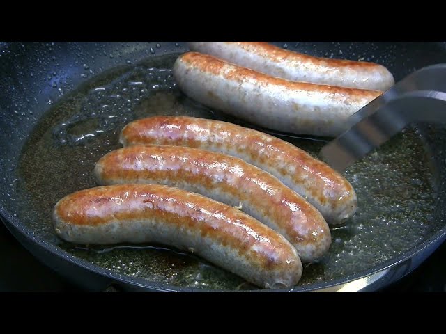 How to fry sausages properly in a pan I'll show you how I fry sausages in the pan to perfection