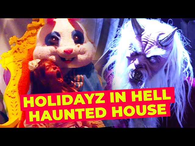 Holidayz in Hell Haunted House Walkthrough - Halloween Horror Nights 4K | HHN 32