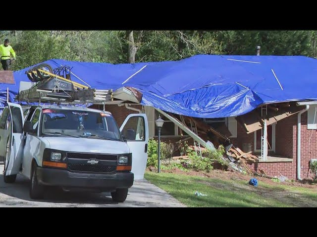 Residents cleaning up after tornado strikes Rockdale County