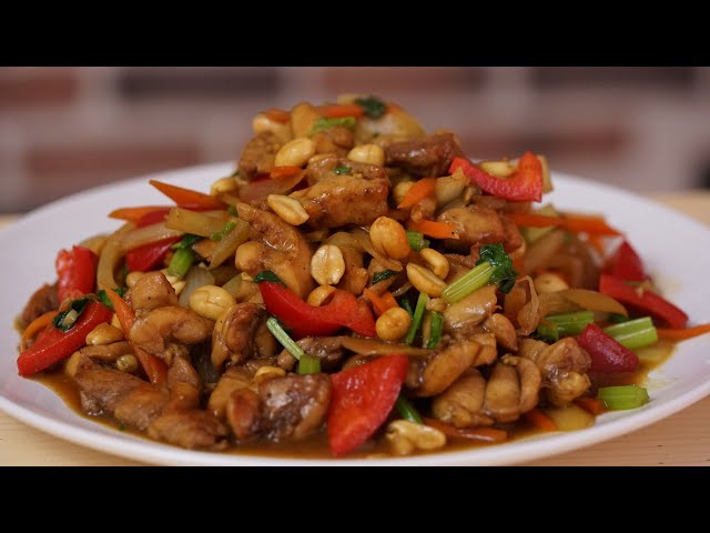 Stir-fried Chinese Peanuts Chicken: Tasty, Easy and Quick