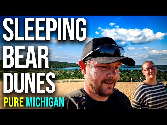 Hiking Sleeping Bear Dunes National Park in Northern Michigan