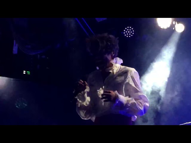 Mika - Relax - Live at Brooklyn Steel Best Dancing Version