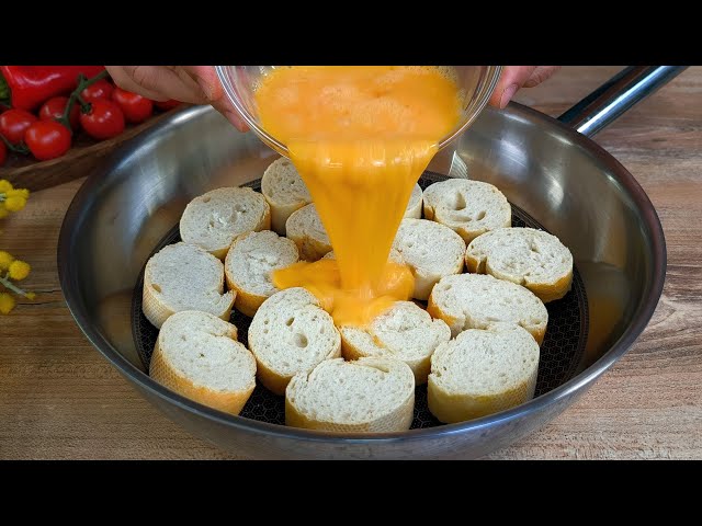 🔝 Just pour the eggs onto the bread / Easy Dinner Recipe / 5-Minute Recipe.