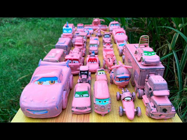 Clean up muddy minicars & disney pixar car convoys! Play in the garden