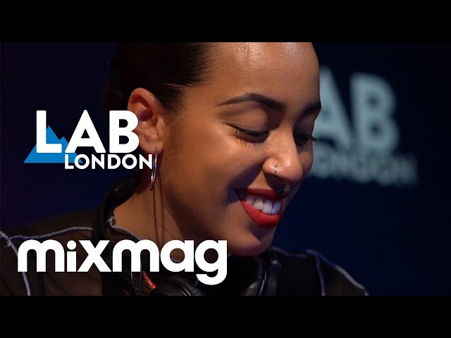 HELÉNA STAR house set in the Lab LDN [Lockdown Special]