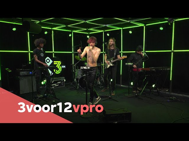 YoungRubbi - Live at 3voor12 Radio