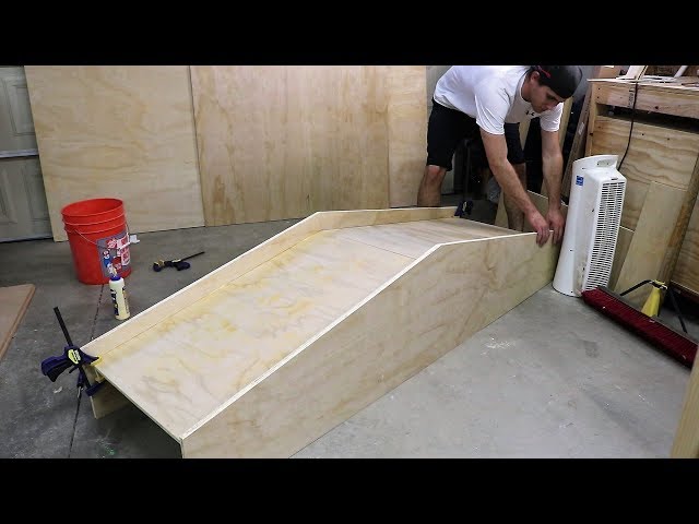 2 Player Pinball Machine Build, Part 2 (Building the Frame)