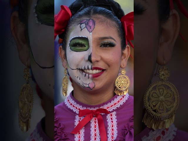 Dia de los Muertos at the Hollywood Forever Cemetery #Shorts