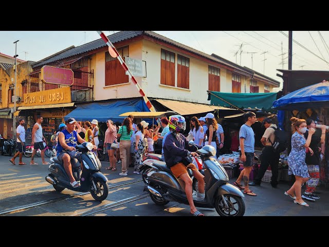 [4K] Walking around Maeklong Railway Station in Samut Songkhram | Thailand 2023