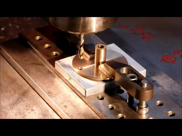 Machining a Model Steam Engine - Part 17 - The Inboard head