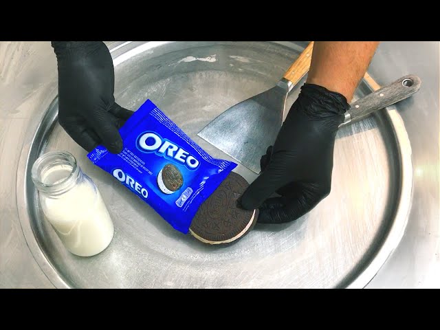 GIANT Oreo Sandwich - Ice Cream Rolls | how to make an Oreo Ice Cream Sandwich to Ice Cream Rolls