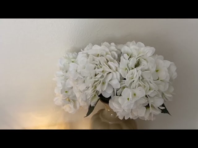 BLEUM CADE 4 Pcs White Hydrangea Artificial Flowers with Stems Review