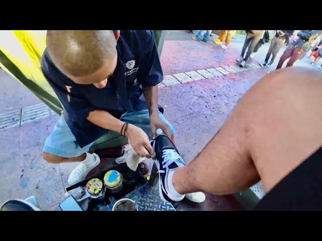 Schuhe Putzen für €1 in Querétaro Mexico 🇲🇽