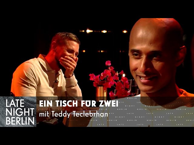 Teddy steckt Klaas ins Heim! Ein Tisch für Zwei | Late Night Berlin | ProSieben