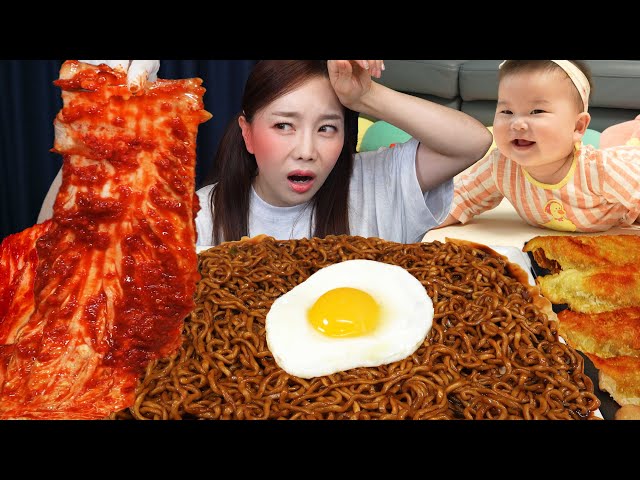 [Mukbang ASMR] Spicy Korean Kimchi & Jjapaghetti while the baby was asleep 🌙 Ssoyoung