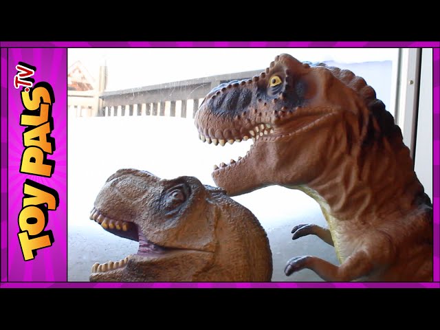 DINOSAUR Snowball Fight with GODZILLA, T-REX and Indominus Rex Toys Video for Kids