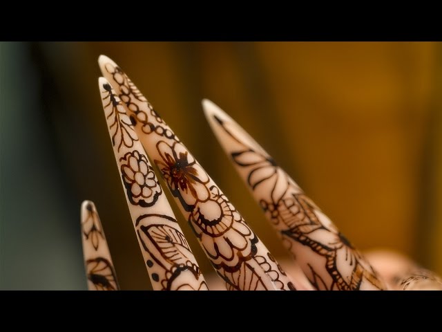 Nail Art Henna on Stiletto