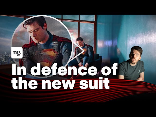 Why does it look like that? New Superman Suit Reveal!