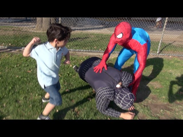 SPIDERMAN IN REAL LIFE PRANK!