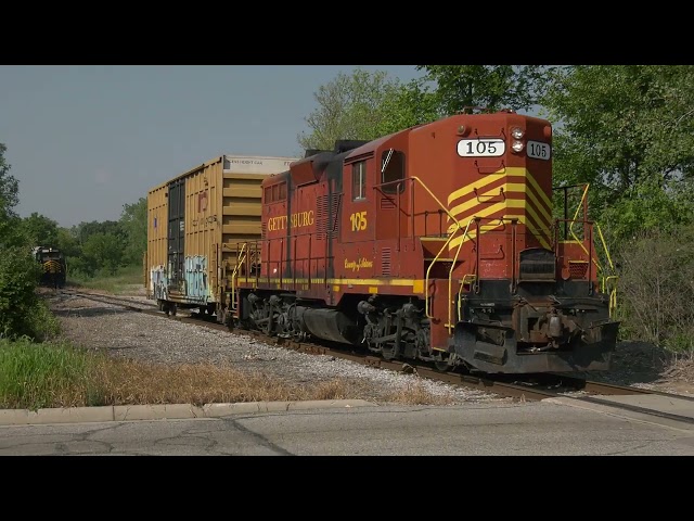 ND&W Railroad action PREX 2045 arrives at Napoleon PREX 105 gets out of the way